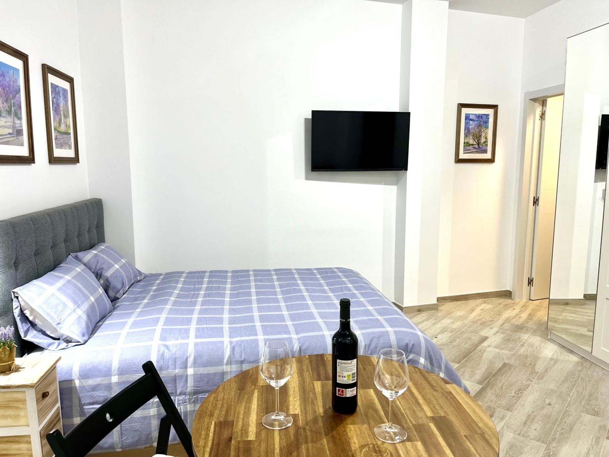 Malasana 51, New Art Apartment, Breakfast Included, Historic Center, Quite Neighborhood, Ml Málaga Extérieur photo